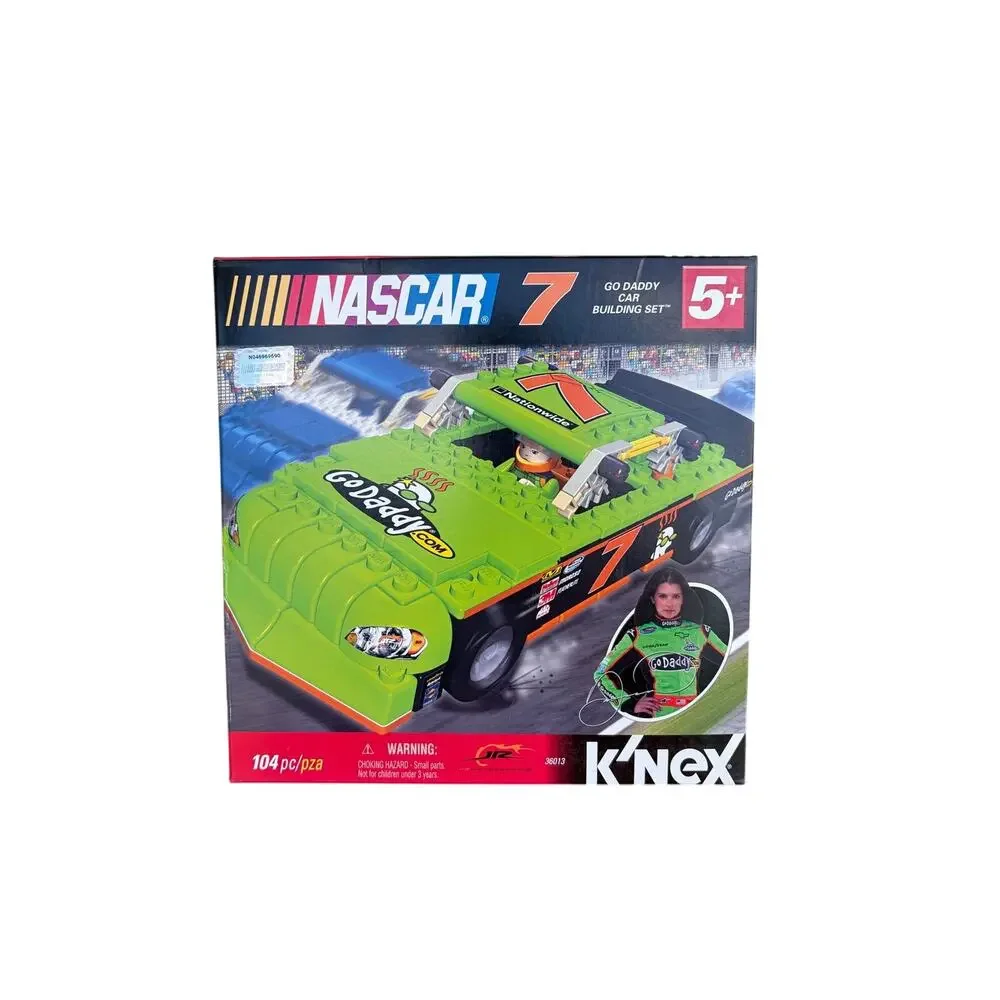 K'NEX NASCAR Go Daddy Car Building Set 104 Pieces Danica Patrick 2010-NIB